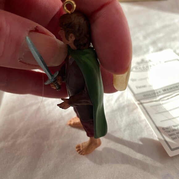2004 Hallmark Keepsake Ornament Lord of the Rings Frodo Baggins Dented Box - Picture 9 of 16